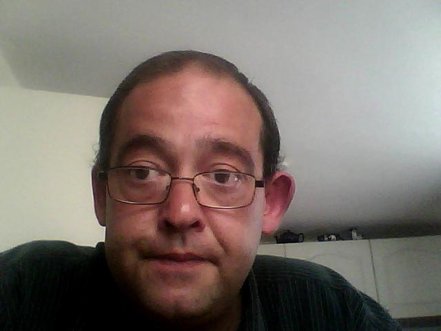 hi new to this just looking   for new friends 